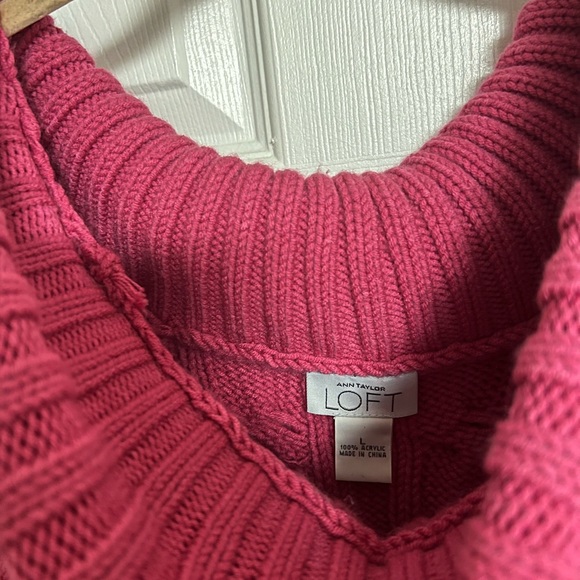 Sweater - Picture 3 of 4